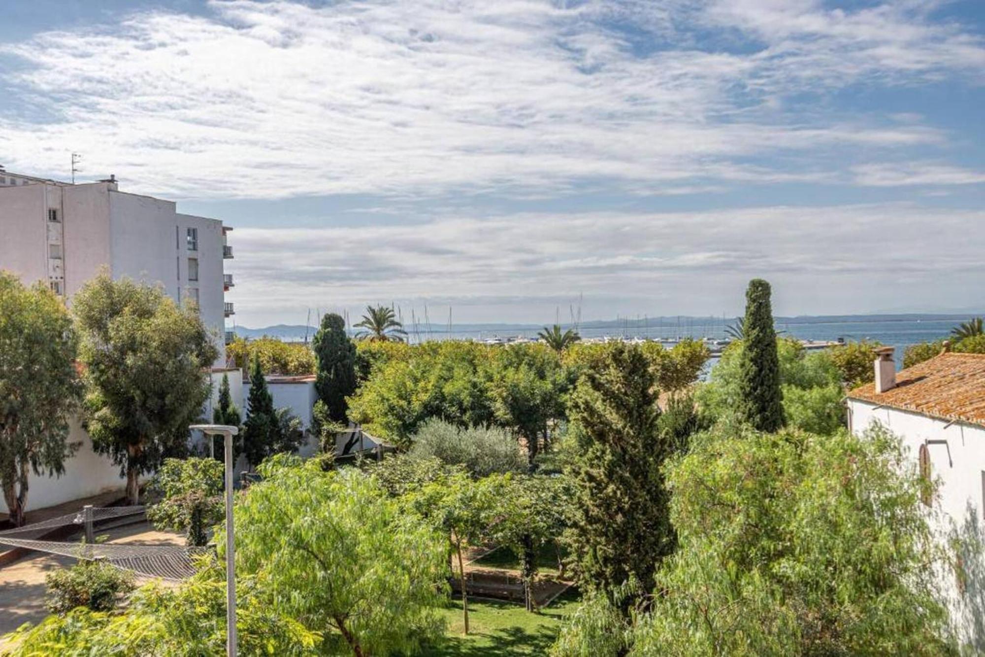 Apartamento Frente Al Mar Roses Exterior photo